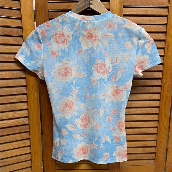 WAYF Sheer  Short Sleeve Floral Top - Blue and Peach - Picture 4 of 11